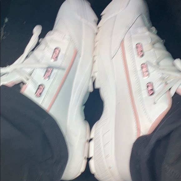 Fila shoes - Picture 2 of 2